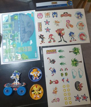 SONIC: Pegatinas, tatuajes y juguetes 