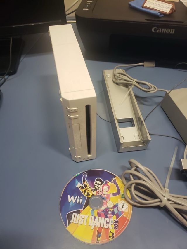 Wii blanca + Just Dance 2016