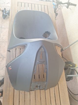 Escudo Piaggio Liberty 125