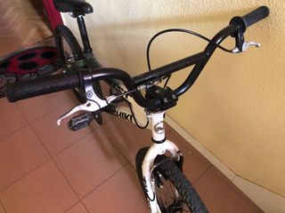BMX Nishiki Twist: Manillar 360º