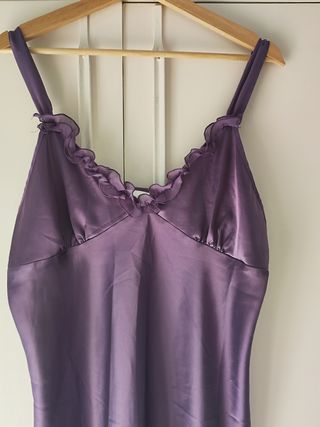 Camisón morado seda