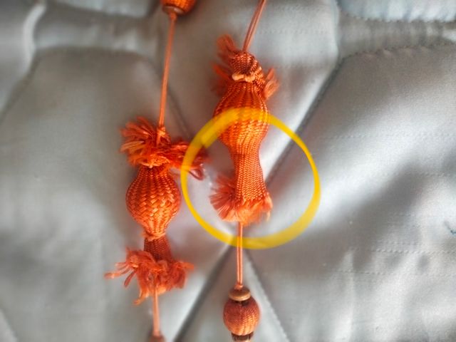 Collar artesanal naranja-marrón