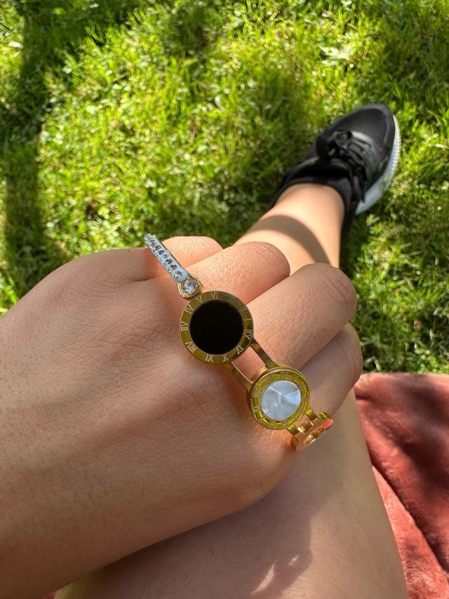 Pulsera Bvlgari dorada