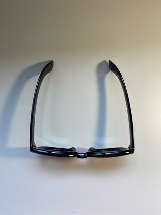 Gafas de sol de pasta marrón y cristales espejo