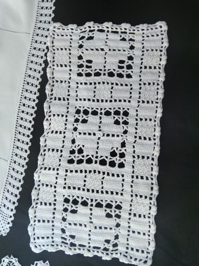 4 Naperons Vintage Variados Linho e Crochê