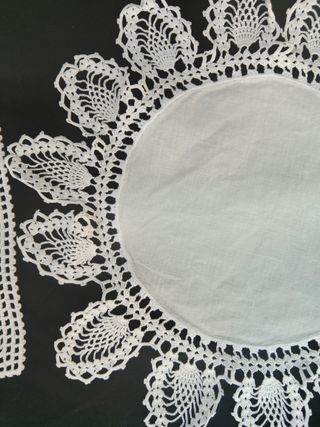 4 Naperons Vintage Variados Linho e Crochê