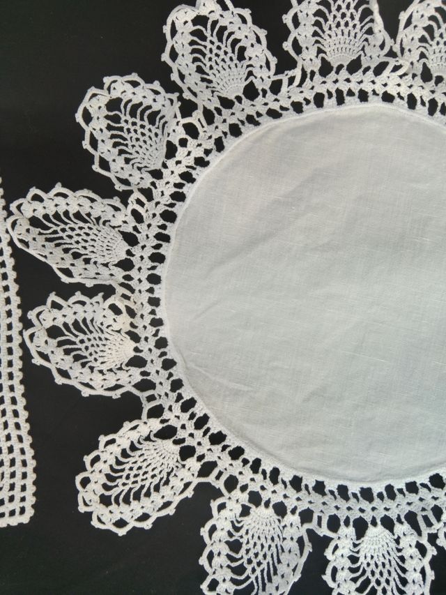 4 Naperons Vintage Variados Linho e Crochê