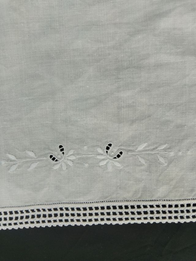 4 Naperons Vintage Variados Linho e Crochê