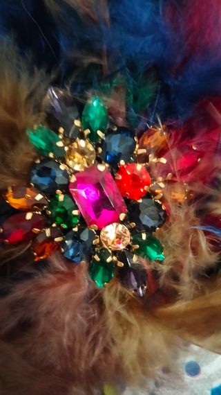 Spilla piume multicolor