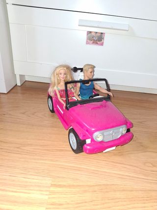 Jeep Barbie rosa