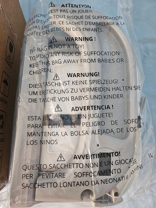 BAÑERA DE BEBE PLEGABLE  FIRST HUG (GRIS Y BLANCO)