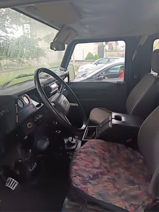 Land Rover Defender motor 200 2004
