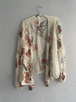Chaqueta Zara flores - M