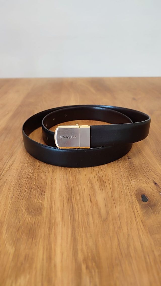 Cinturón Yves Saint Laurent vintage