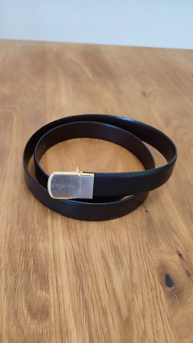 Cinturón Yves Saint Laurent vintage