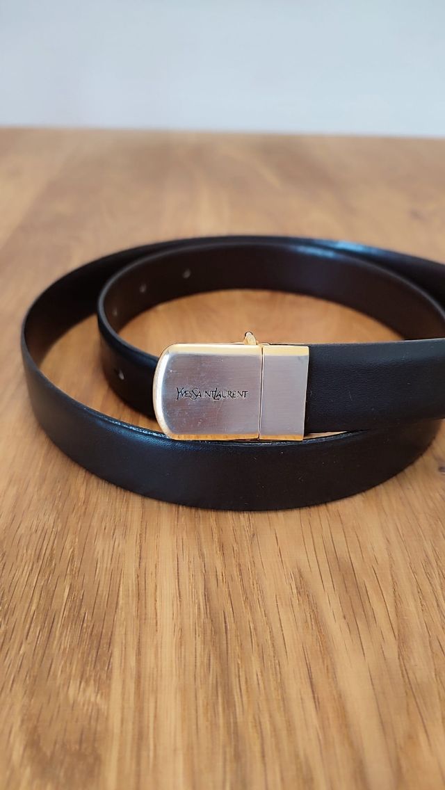 Cinturón Yves Saint Laurent vintage