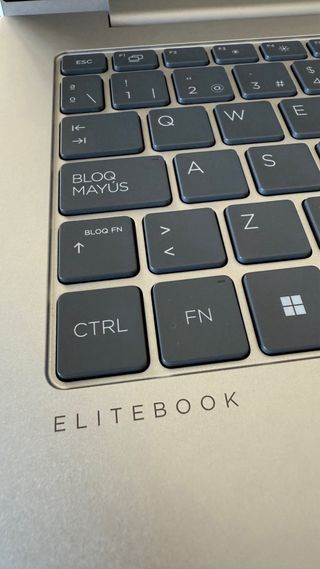 Ordenador Portatil nuevo HP EliteBook