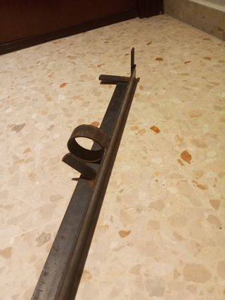 Pincho pesca - Soporte metálico 68 cm