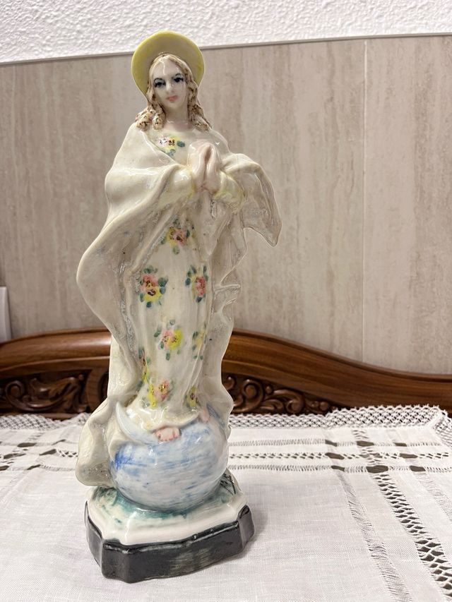 Virgen María - cerámica Antonio Peyró