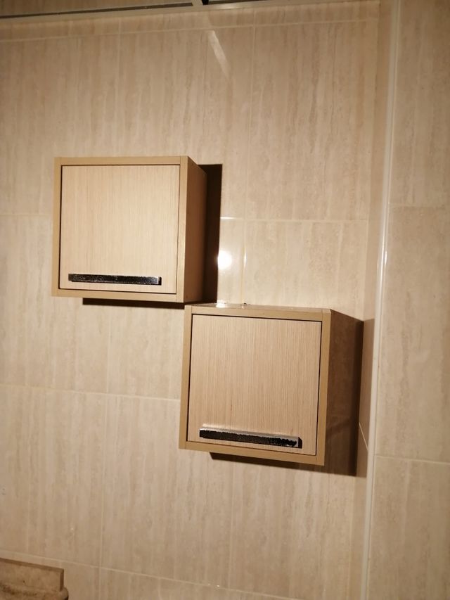 Armarios madera - 2uds.