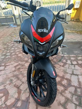 Moto Aprilia Tuono 125 