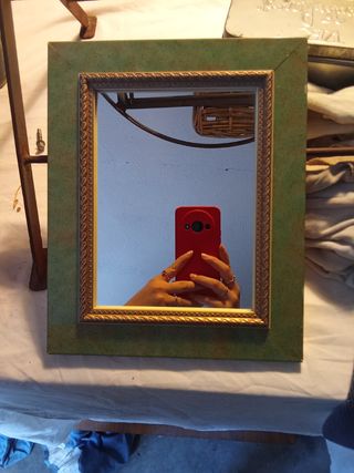 Espejo dorado y verde