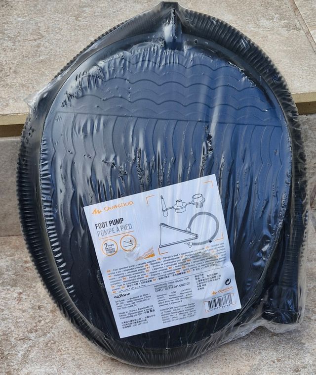 Hinchador pie Quechua 25L de Decathlon 