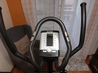 Elíptica CARE SPORTIS - ejercicio