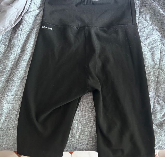 Shorts deportivos Domyos negros