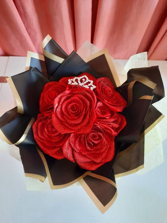 Regala un ramo 7 rosas rojas - Regalo ideal