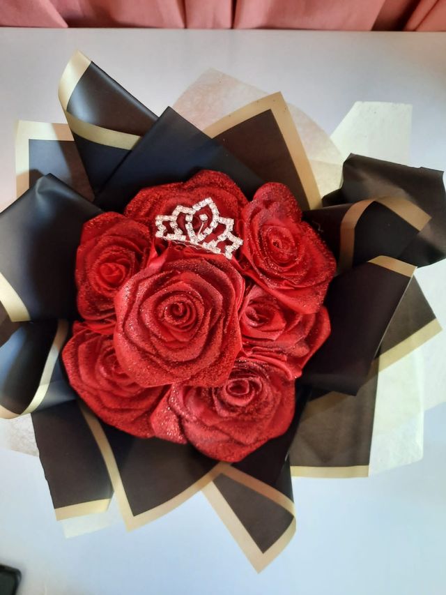 Regala un ramo 7 rosas rojas - Regalo ideal