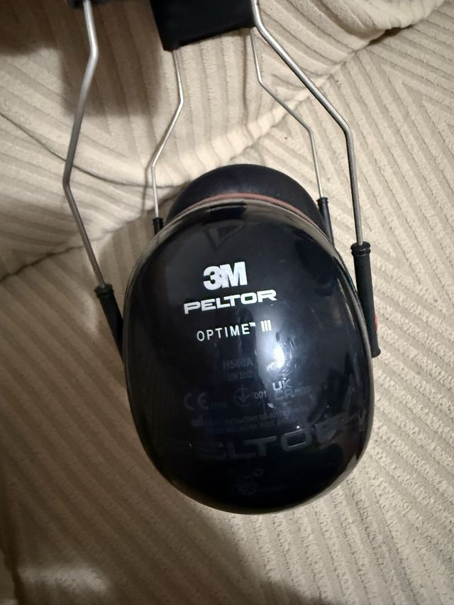 Protectores auditivos 3M Peltor Optime III