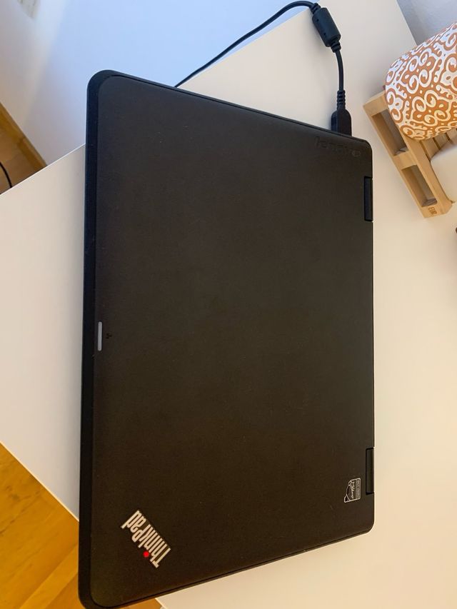 Lenovo ThinkPad: Portátil pequeño
