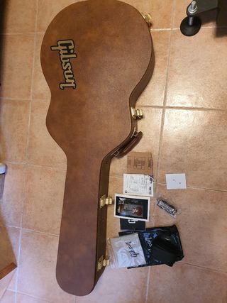 Gibson ES-335 Sixties 60s Cherry.