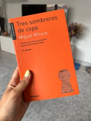 Tres sombreros de copa