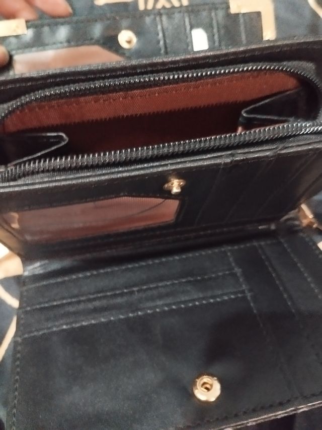 Bolso Guess negro y marrón