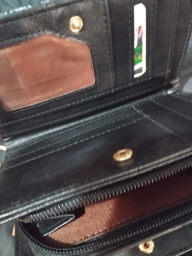 Bolso Guess negro y marrón