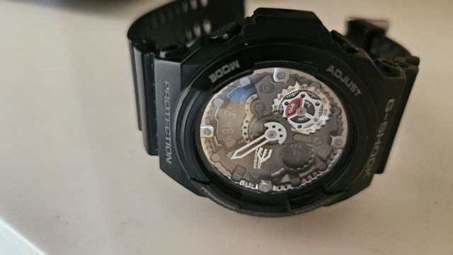 Casio G-Shock GA-300 orologio