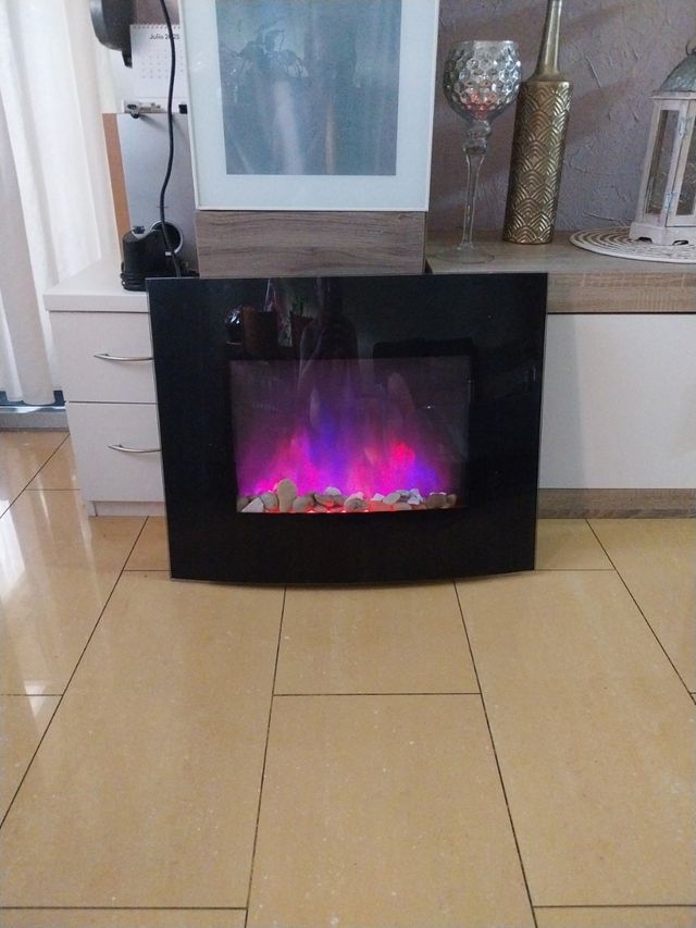 Chimenea eléctrica decorativa negra función estufa