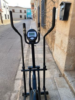 Bicicleta estática ejercicio