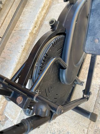 Bicicleta estática ejercicio