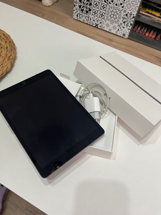 iPad 9ª generación + teclado Logitech