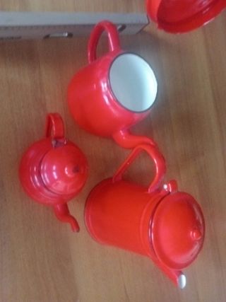 Caffettiere vintage rossa metallo