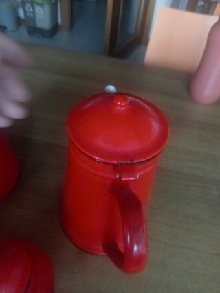 Caffettiere vintage rossa metallo