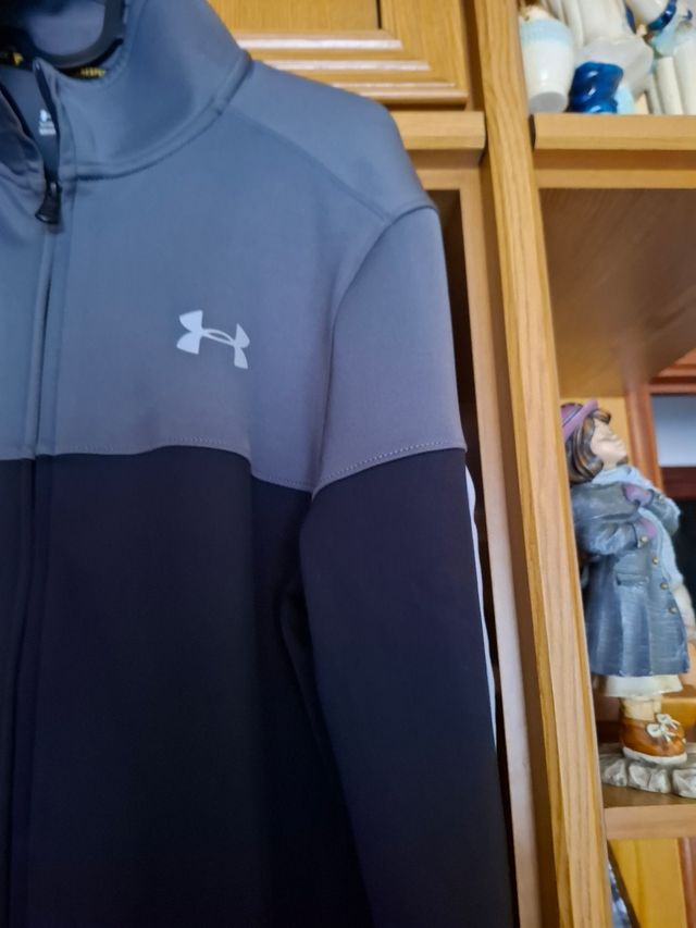 Chaqueta Under Armour Hombre Negro Gris