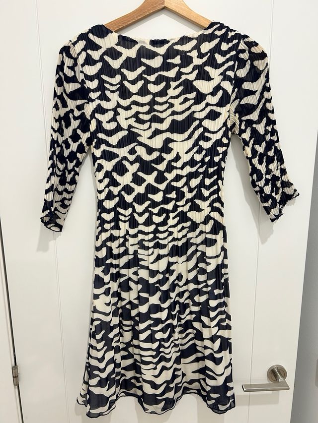 Vestido midi elegante Adolfo Dominguez