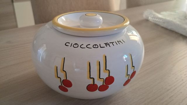 Scatola cioccolatini vintage