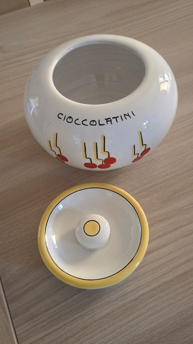 Scatola cioccolatini vintage