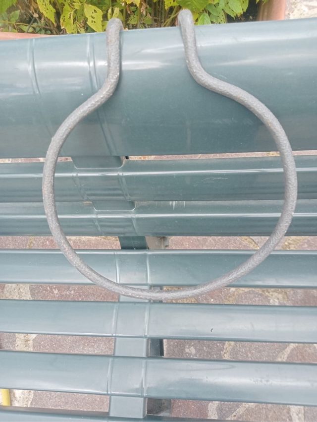 Supporto per vasi in ferro battuto