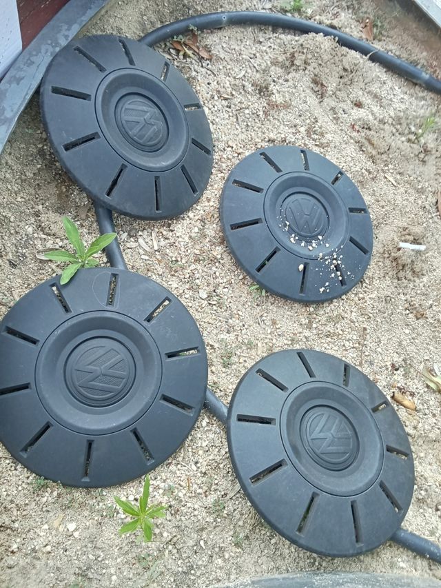 4 Tapacubos VW crafter usados En llantas R16